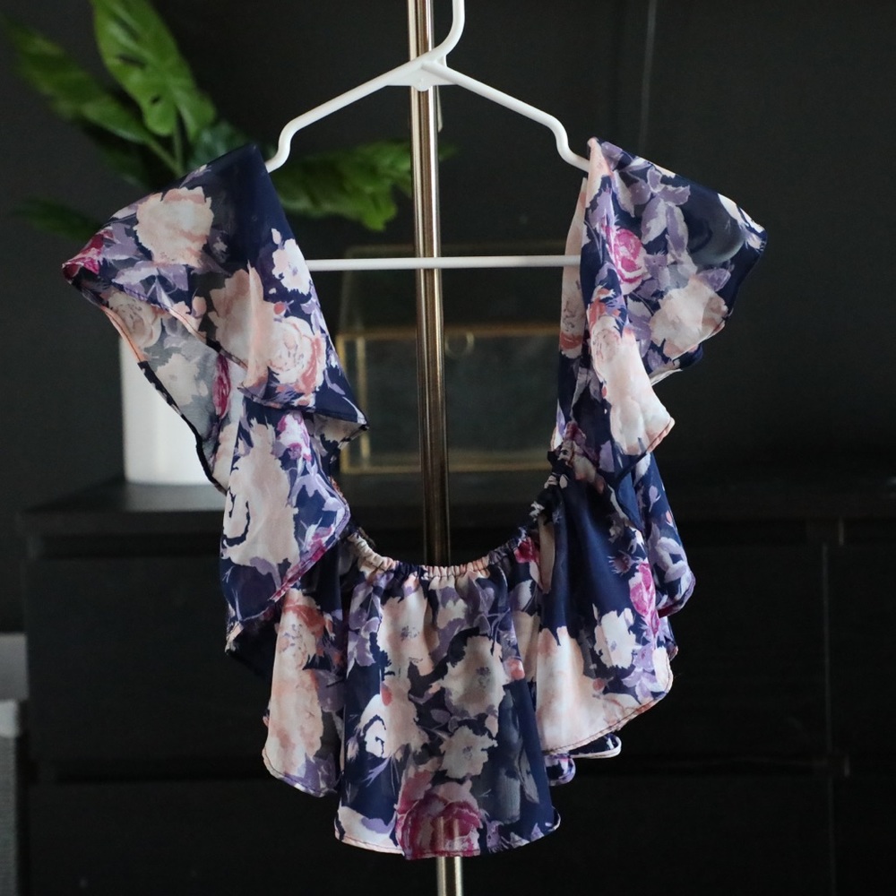 Adorable Floral Crop Top